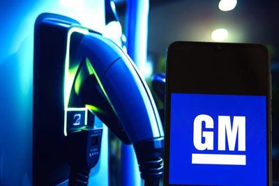 General Motors' Huge Dividend Hike and Buybacks - Value Investors Love GM Stock