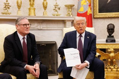 Starmer provokes diplomatic row by refusing to back Canada against Trump’s 51st state plan