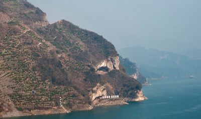 Unlikely location in China becomes tourist hotspot after bizarre photo goes viral