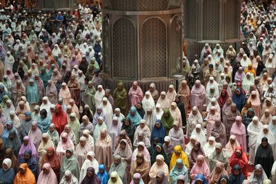 Millions of Muslims in Indonesia mark the start of the holy month of Ramadan