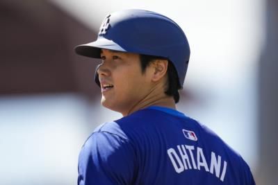 Dodgers' Ohtani Hits Solo Homer In Spring Return