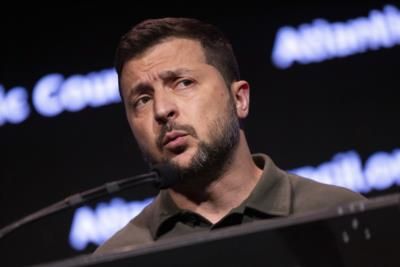 Ukrainian Citizens Support President Zelensky Amid Trump Meeting Fallout