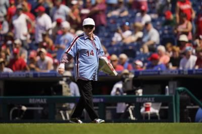 President Trump To Pardon Pete Rose For Betting Scandal