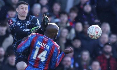 Crystal Palace through after Millwall keeper’s red for head-high tackle on Mateta