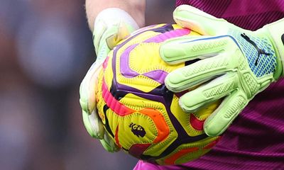 Goalkeepers to be punished with corner for holding ball more than eight seconds