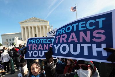 Judge blocks Trump's trans youth order