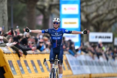 Romain Grégoire wins Faun Ardèche Classic in chaotic finish as riders take a wrong turn in the final