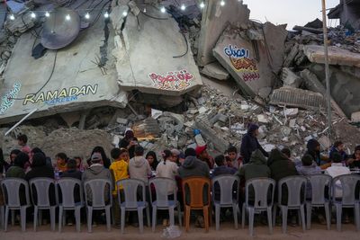 Israel cuts off aid to Gaza in attempt to pressure Hamas to accept new ceasefire proposal