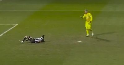 Unseen moment Kasper Schmeichel fumes at rival in St Mirren vs Celtic clash