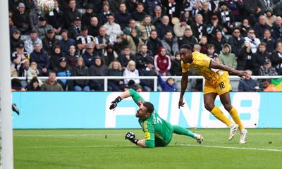 Welbeck fires Brighton into quarter-finals as Gordon red hurts Newcastle