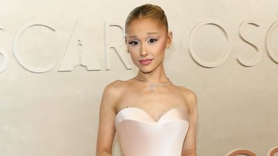 Ariana Grande Floats Onto the 2025 Oscars Red Carpet in a Bubble-Inspired Schiaparelli Dress