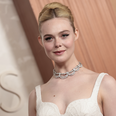 Elle Fanning Accessorizes Her Debut 2025 Oscars Givenchy Dress With a Priceless Cartier Necklace From 1958