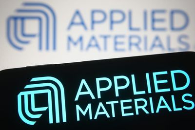 Is Applied Materials Stock Underperforming the Nasdaq?