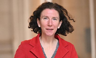 Anneliese Dodds resigns over Keir Starmer’s decision to cut aid budget