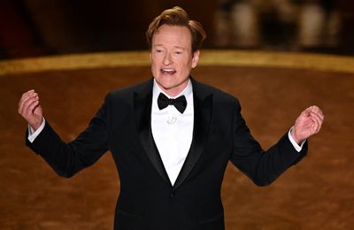 Conan O’Brien gave Academy Awards audience a snack box