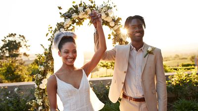 Want to be a wedding photographer? Here are my 11 tips that will help you get there the RIGHT way