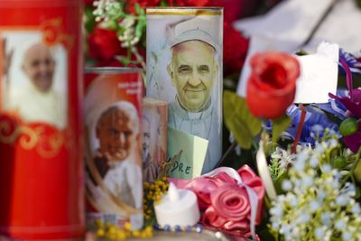 Pope Francis suffers acute breathing crises amid pneumonia battle: Vatican