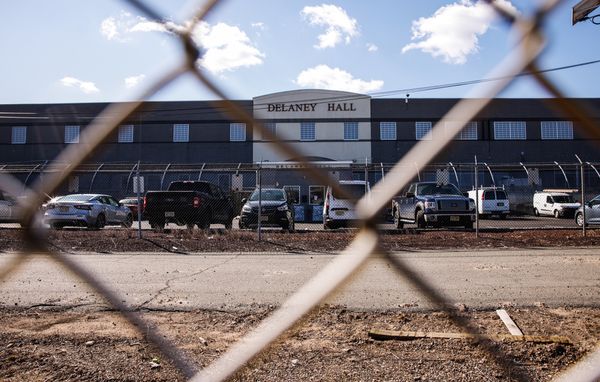 Private Prison Giant Lands $1 Billion ICE Contract to Open Migrant Detention Center in New Jersey