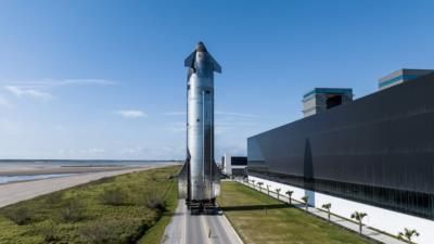 Spacex Delays Launch Due To Last-Minute Assembly Issues