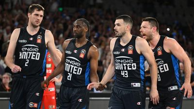 Melbourne United win thriller to reach NBL grand final