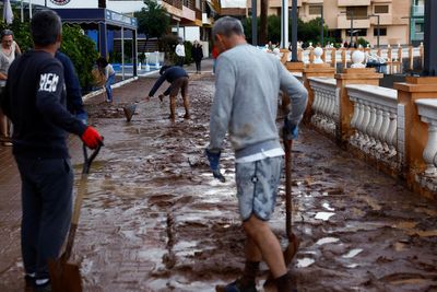 Is it safe to travel to Canary Islands after flooding and is Gran Canaria airport closed?