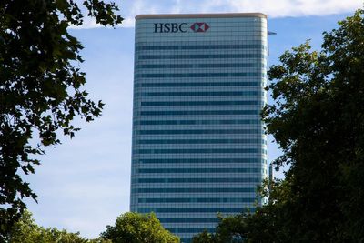 HSBC launches search for new UK boss in latest reshuffle