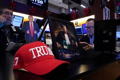 Stock market finishes roller-coaster day down 670 points as Wall Street reacts to Trump’s tariffs