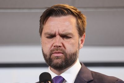 Australian Politician Walks Back Calling Vance a 'Knob' to Reporters: 'I Didn't Mean Any Offense'