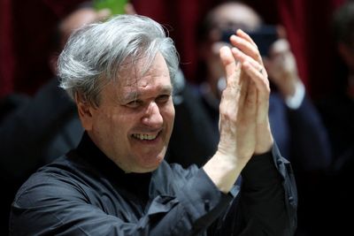 London Symphony Orchestra conductor Antonio Pappano goes underground — he takes the Tube to work