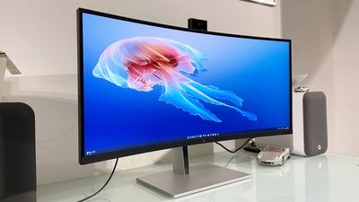 I reviewed HP's Series 7 Pro 734pm and I'm obsessed with the sheer connectivity of this widescreen monitor