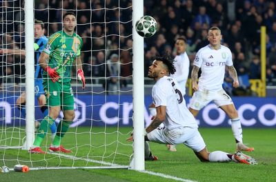 ‘Unbelievable’ Tyrone Mings clearance hailed as ‘turning point’ in Aston Villa win