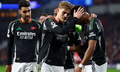 Martin Ødegaard double leads Arsenal’s 7-1 thrashing of PSV Eindhoven