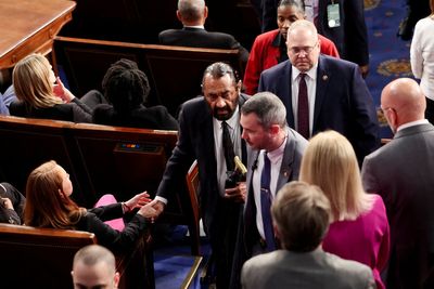 Democrat Al Green forced out of chamber after protesting Trump speech to Congress