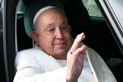 Pope Francis latest: Vatican issues health update as Pontiff 'sleeps through night with ventilation mask'
