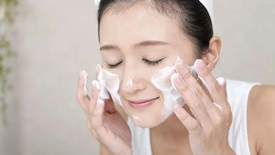 Homemade Natural Face Cleansers For Different Skin Types