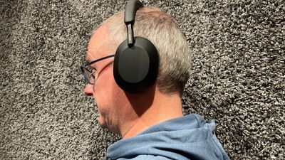 How to use active noise-cancelling headphones safely (and why it's important to)