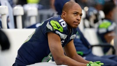 Where will WR Tyler Lockett play in 2025 after he was released by the Seattle Seahawks?