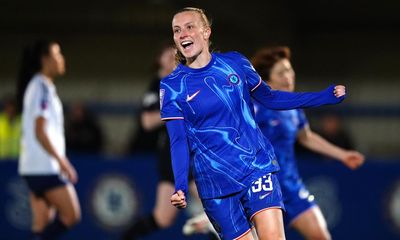 WSL roundup: Chelsea go eight points clear as Manchester City falter