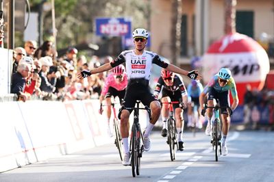 Trofeo Laigueglia: Juan Ayuso wins from four-man sprint