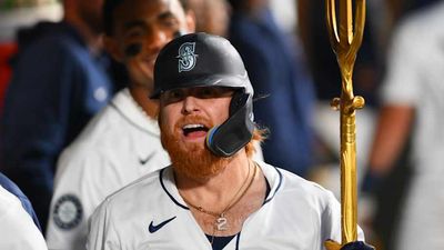 Justin Turner Rips Mariners' Offseason Approach: 'What the Hell Are We Doing?'