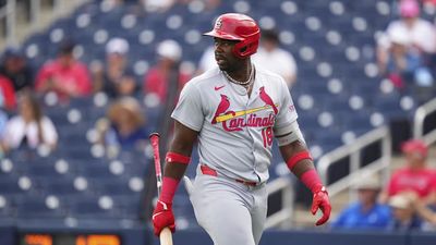 Cardinals’ Jordan Walker Hurt His Knee Stepping on a Sprinkler in the Outfield