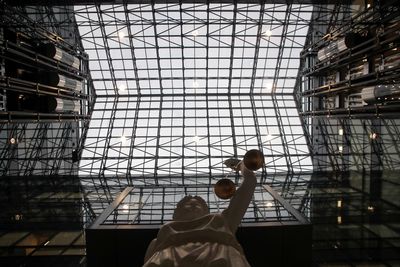 Russia jails UK man for 19 years for fighting for Ukraine