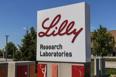 Eli Lilly Pours $27B Into U.S. Growth—What It Means for Investors