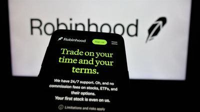 Robinhood's Rally: Is Global Expansion the Next Big Catalyst?