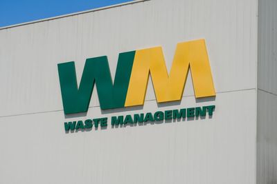 Is Waste Management Stock Outperforming the Nasdaq?