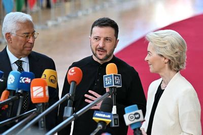 Zelensky thanks European leaders for 'staying with us' amid UK talks to grow 'coalition of the willing' to support Ukraine