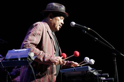 Roy Ayers, a jazz legend who influenced hip-hop and R&B musicians, dies at 84