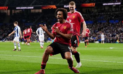 Joshua Zirkzee helps Manchester United earn hard-fought draw at Real Sociedad