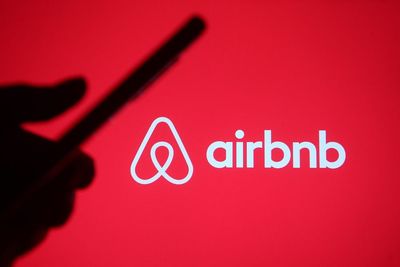 Is Airbnb Stock Underperforming the S&P 500?