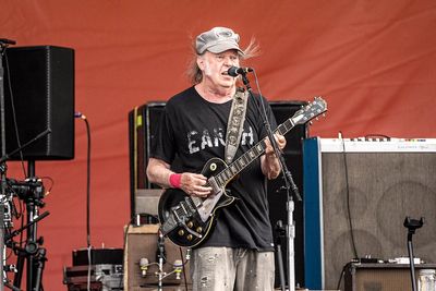 Neil Young risks trying our patience on Oceanside Countryside
